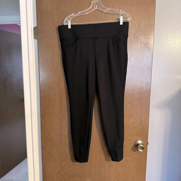 Torrid Pixie Pants - Picture 1 of 6